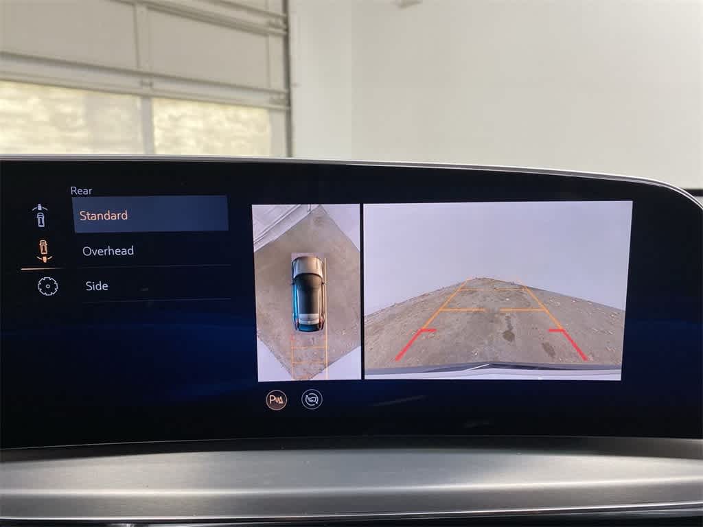 Thumbnail: 2024 Cadillac Lyriq - 26