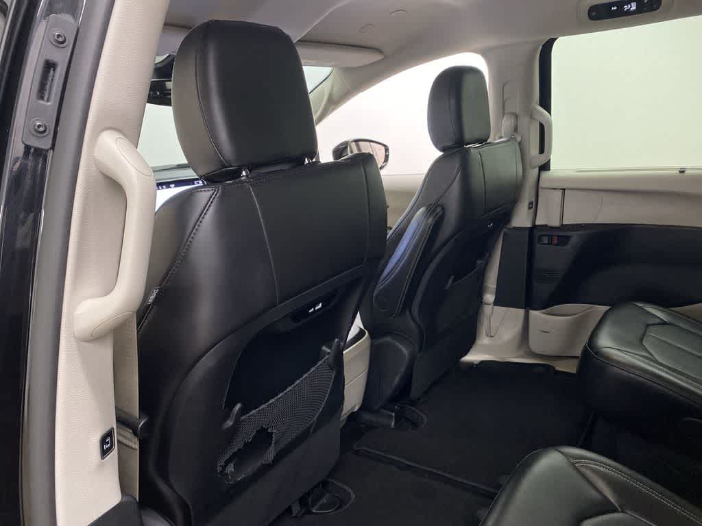 Thumbnail: 2024 Chrysler Pacifica - 15