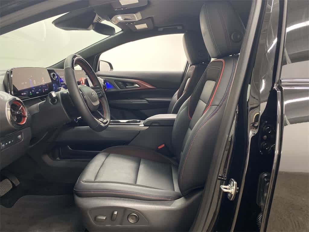 Thumbnail: 2024 Chevrolet Equinox - 15