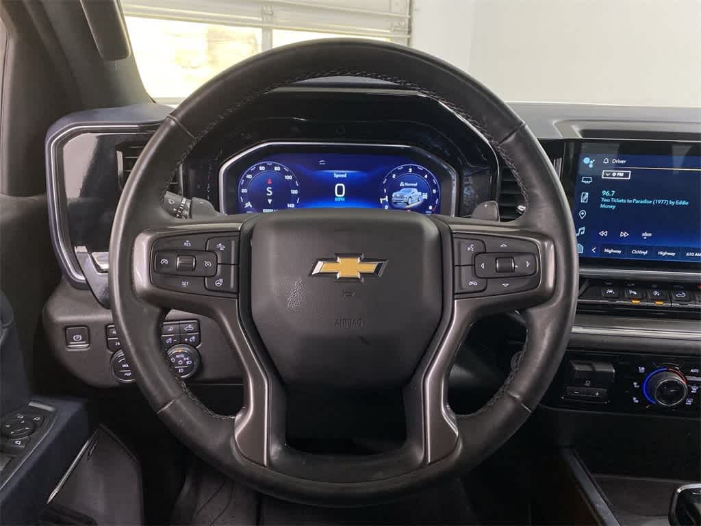 Thumbnail: 2023 Chevrolet Silverado 1500 - 21