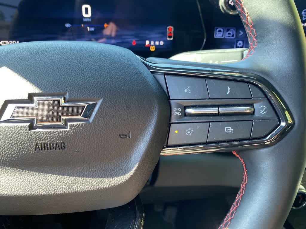 Thumbnail: 2025 Chevrolet Silverado EV - 21