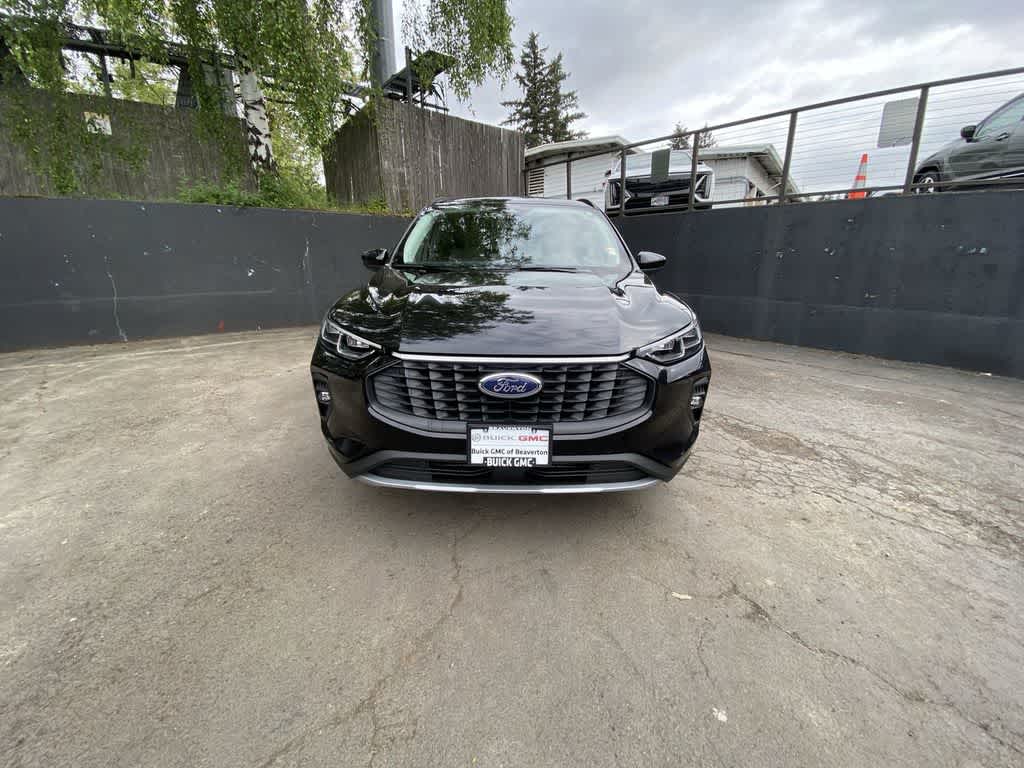 Thumbnail: 2025 Ford Escape - 9
