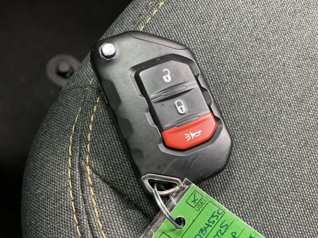 Thumbnail: 2025 Jeep Wrangler - 28