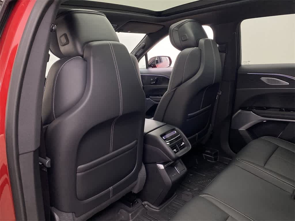 Thumbnail: 2025 Cadillac Lyriq - 16