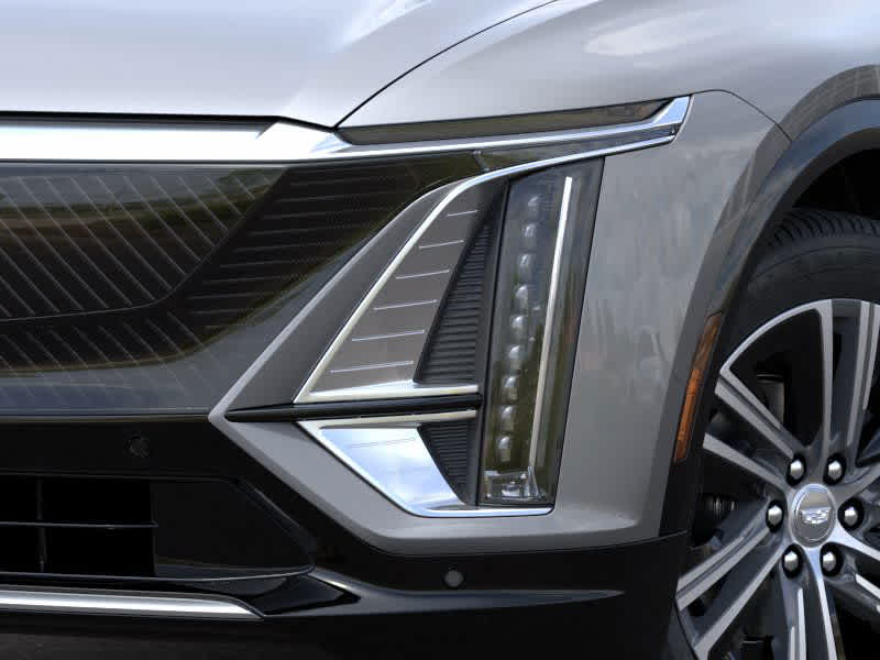 Thumbnail: 2025 Cadillac Lyriq - 10
