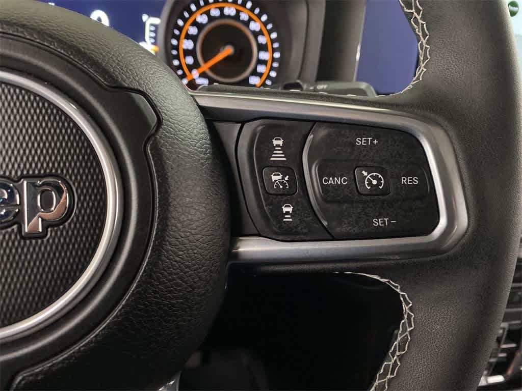 Thumbnail: 2025 Jeep Wrangler - 21