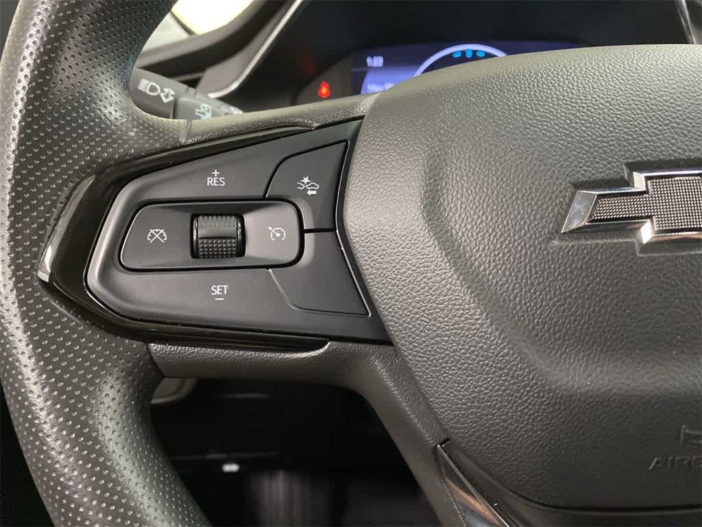 Thumbnail: 2023 Chevrolet Bolt EUV - 21