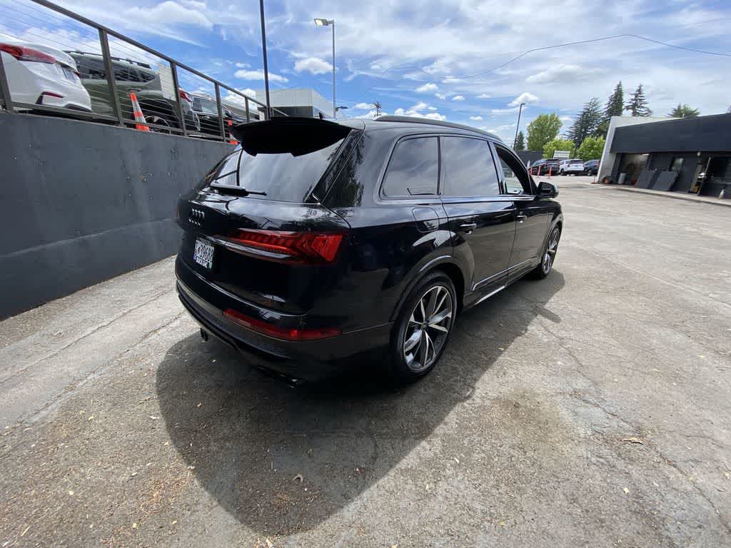 Thumbnail: 2023 Audi SQ7 - 6