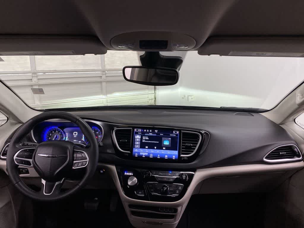 Thumbnail: 2024 Chrysler Pacifica - 13