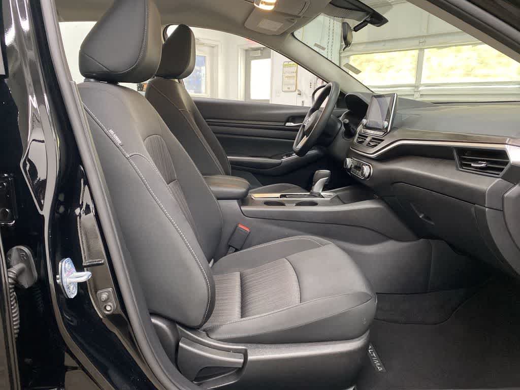 Thumbnail: 2025 Nissan Altima - 19