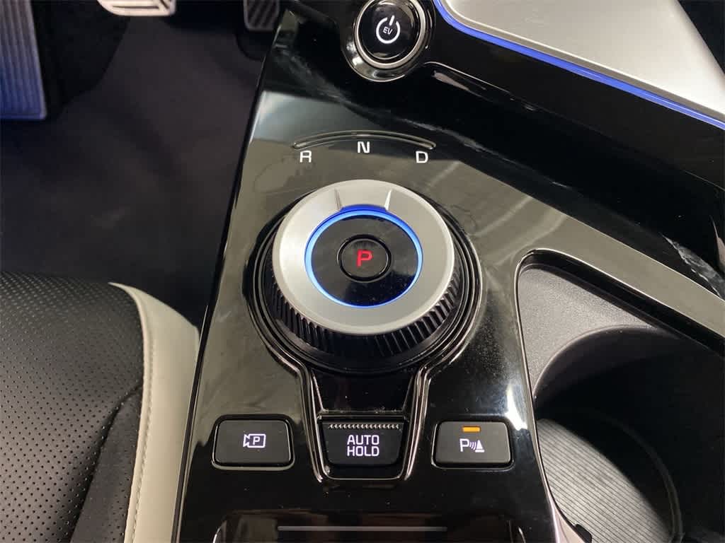 Thumbnail: 2023 Kia EV6 - 27