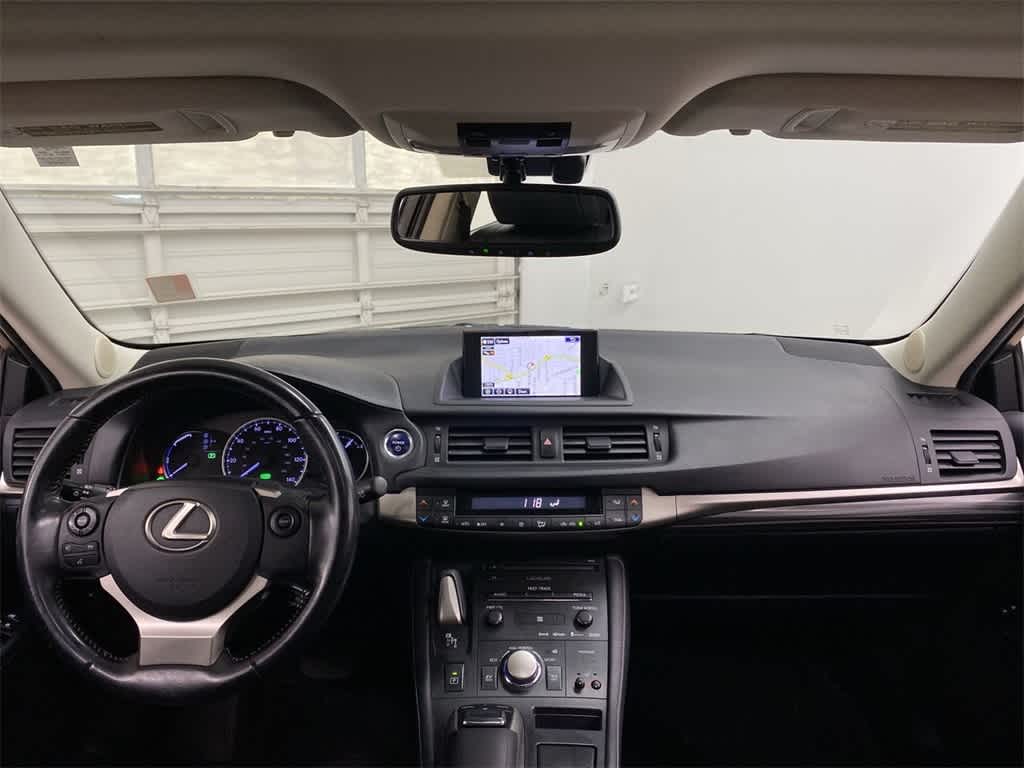 2015 Lexus CT 200h 13