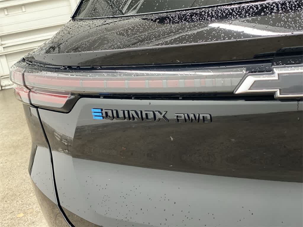 Thumbnail: 2024 Chevrolet Equinox - 10