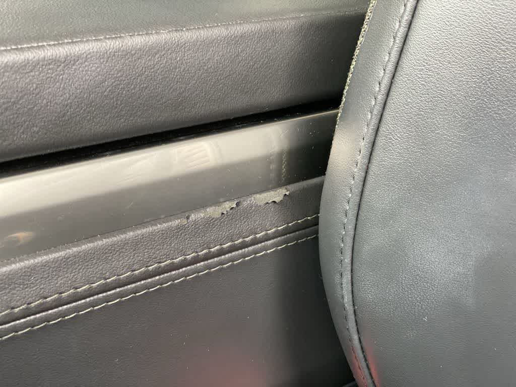 Thumbnail: 2023 Rivian R1T - 29