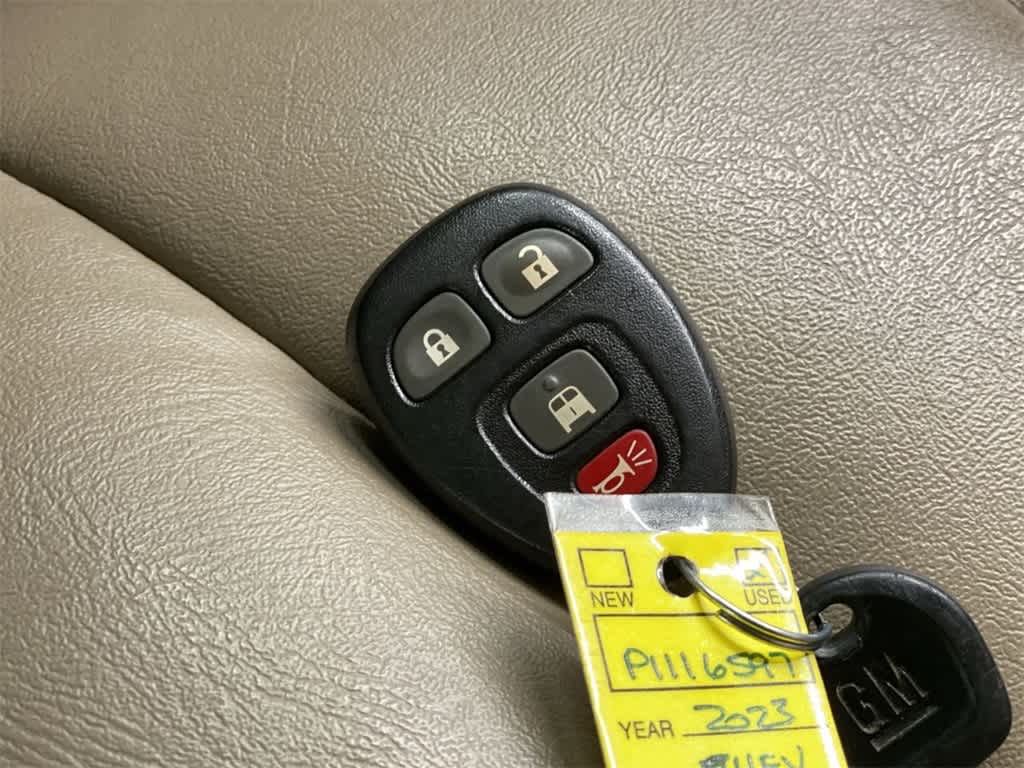 2023 Chevrolet Express 2500 28