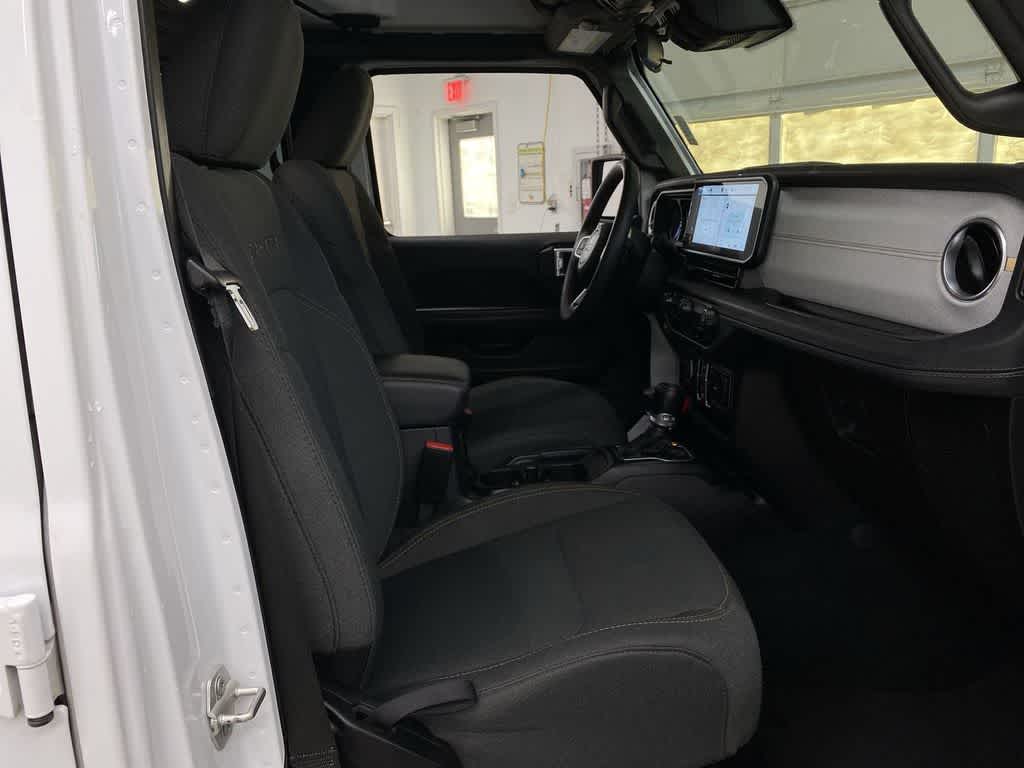 Thumbnail: 2024 Jeep Wrangler - 18