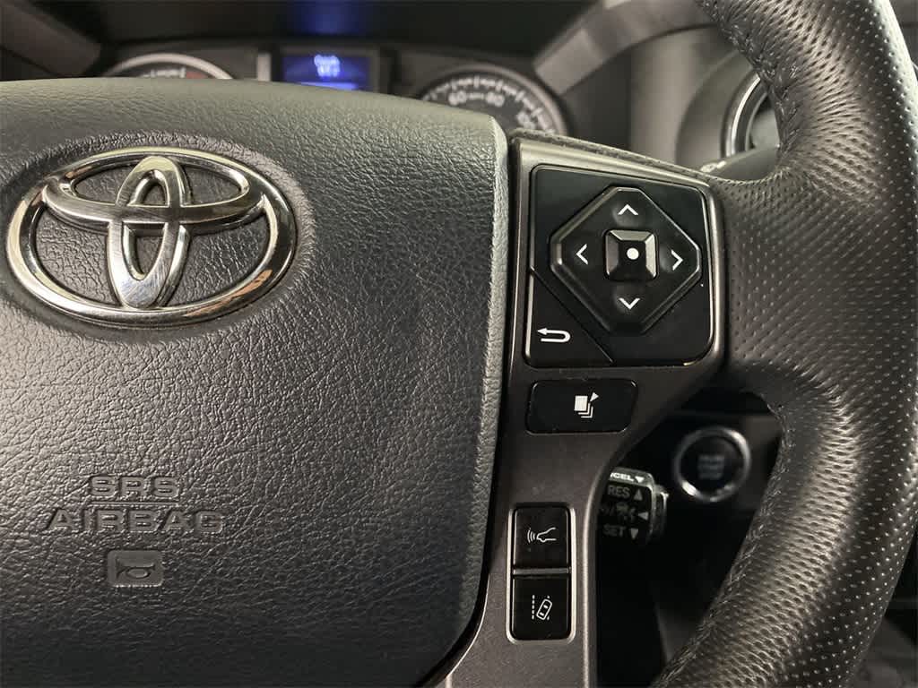 Thumbnail: 2020 Toyota Tacoma - 21