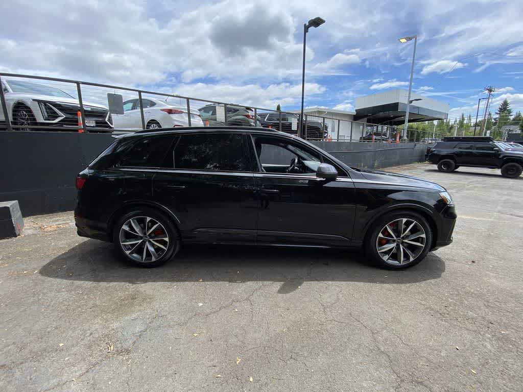 Thumbnail: 2023 Audi SQ7 - 7