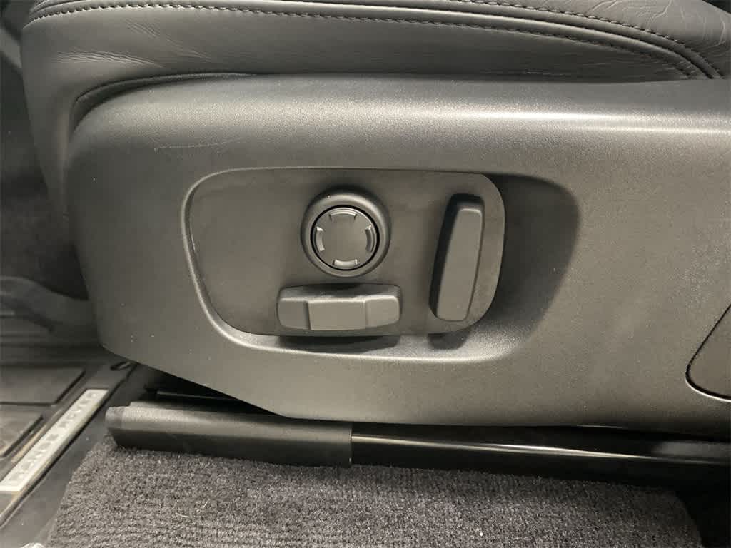 Thumbnail: 2022 Land Rover Range Rover Sport - 15