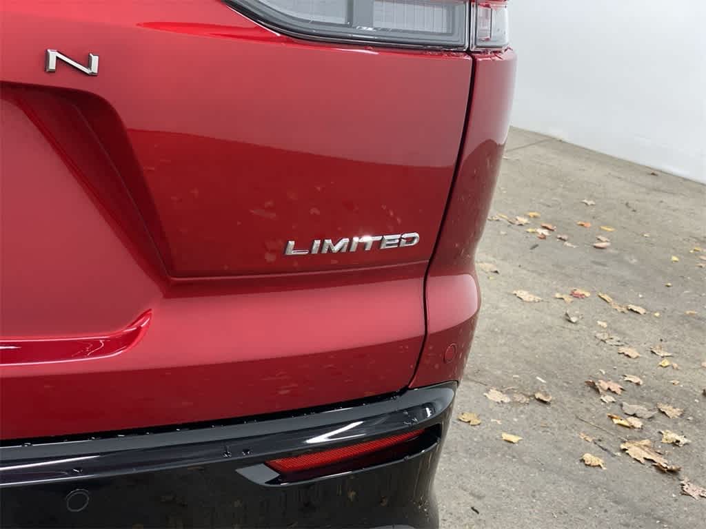 Thumbnail: 2025 Toyota Crown Signia - 10