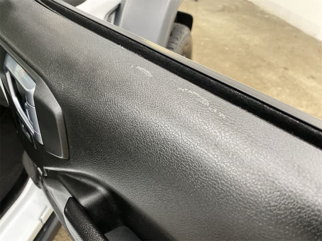 Thumbnail: 2024 Jeep Wrangler - 34