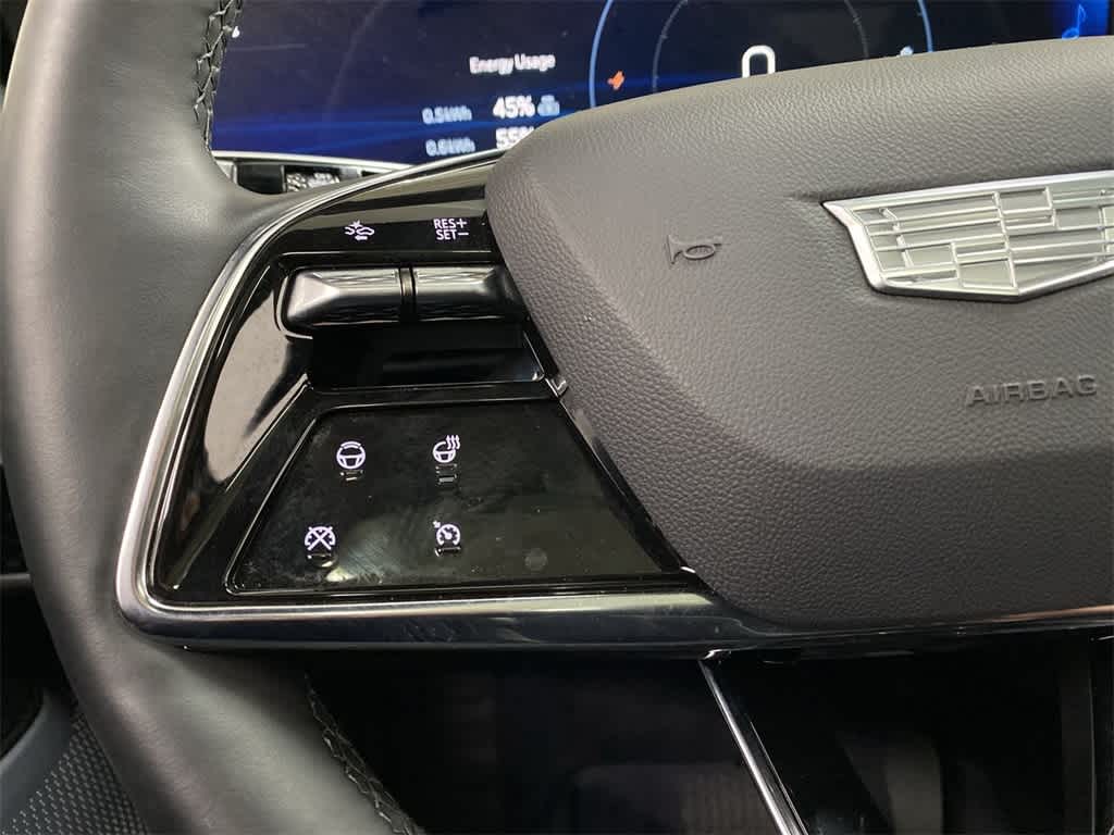 Thumbnail: 2025 Cadillac Lyriq - 22