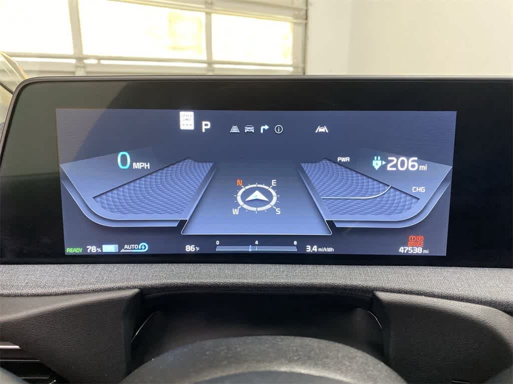 Thumbnail: 2023 Kia EV6 - 28