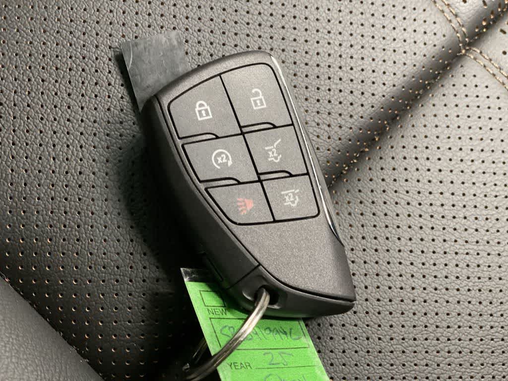 Thumbnail: 2025 Chevrolet Tahoe - 27