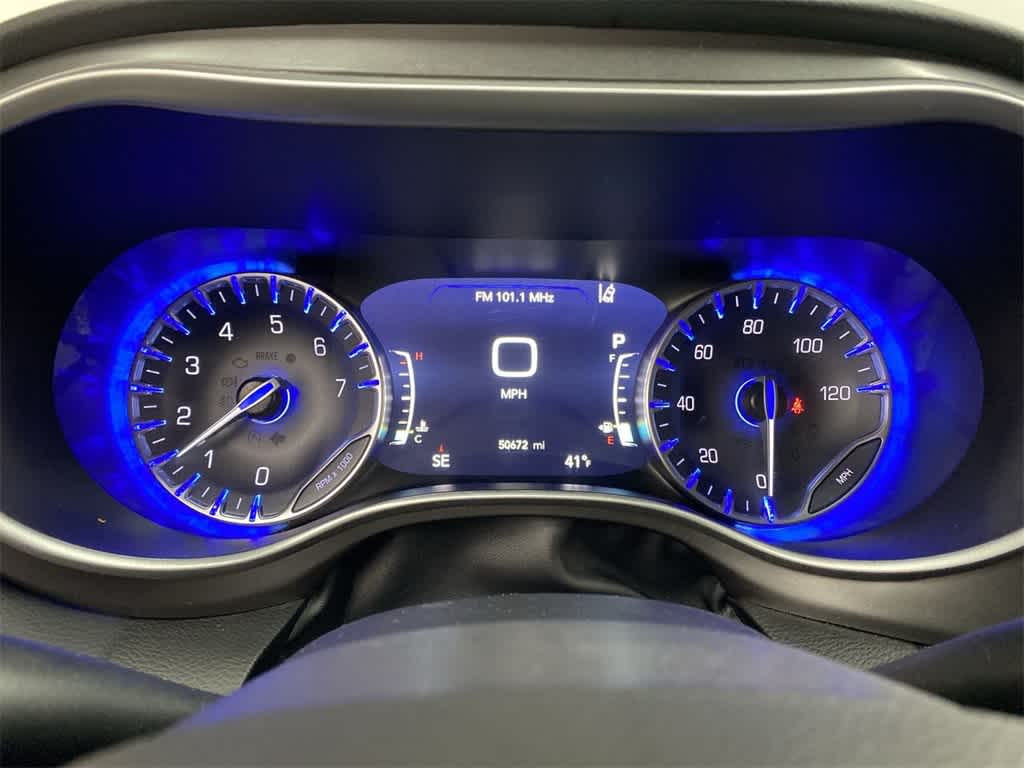 Thumbnail: 2024 Chrysler Pacifica - 27