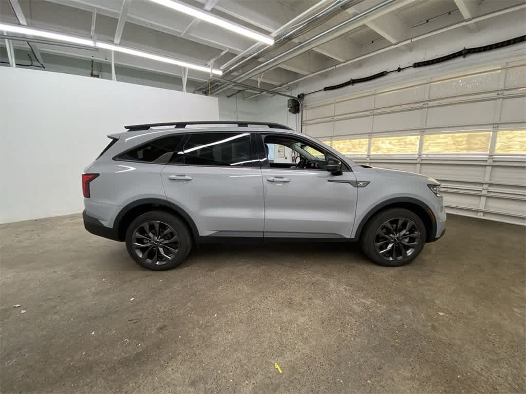 Thumbnail: 2022 Kia Sorento - 7