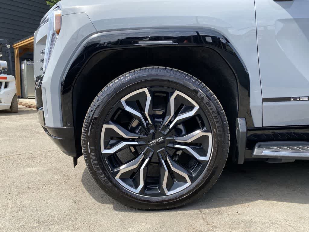 Thumbnail: 2025 GMC Sierra EV - 11