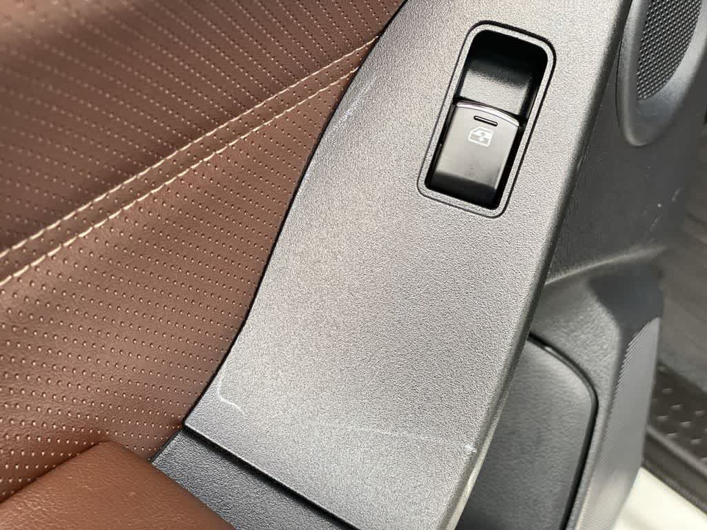 Thumbnail: 2017 Subaru Forester - 43