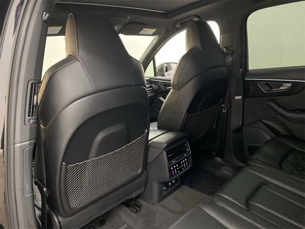 Thumbnail: 2021 Audi SQ7 - 15