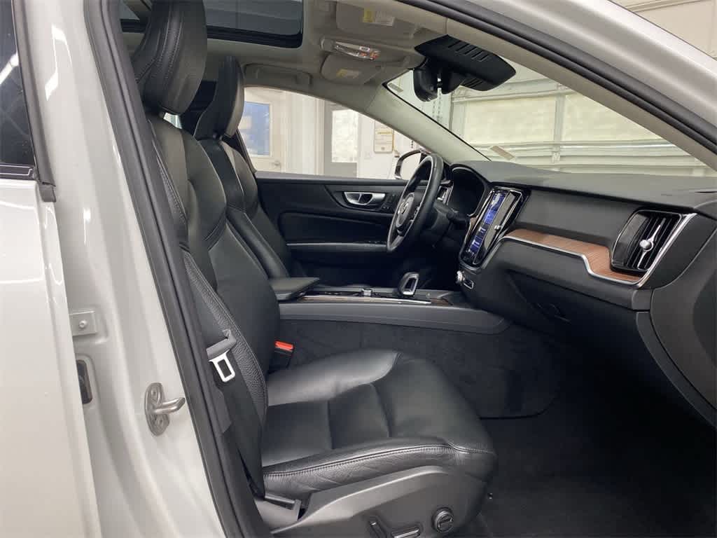 Thumbnail: 2024 Volvo S60 - 19