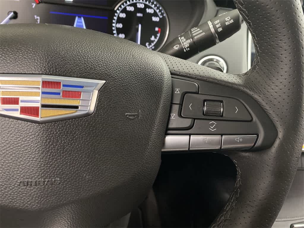 2023 Cadillac XT4 Sport 23