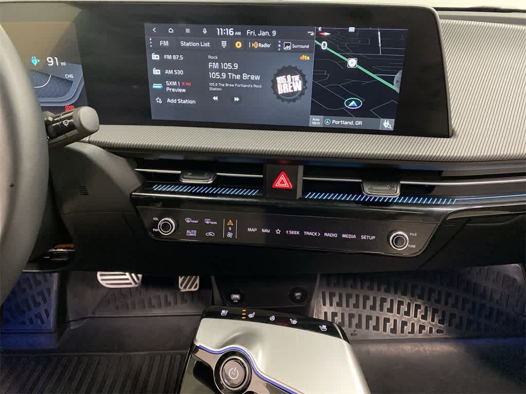 Thumbnail: 2022 Kia EV6 - 26