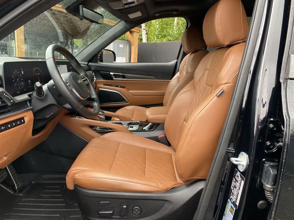 Thumbnail: 2023 Kia Telluride - 12