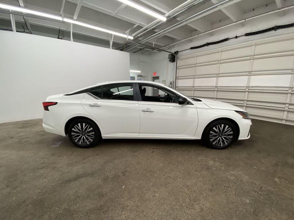 Thumbnail: 2025 Nissan Altima - 7