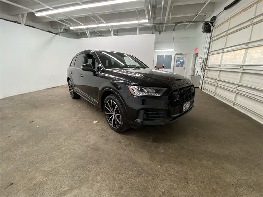 Thumbnail: 2023 Audi Q7 - 8