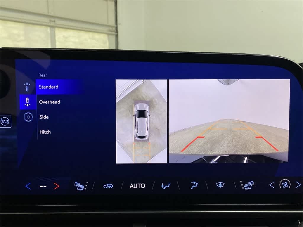 Thumbnail: 2024 Chevrolet Equinox - 26