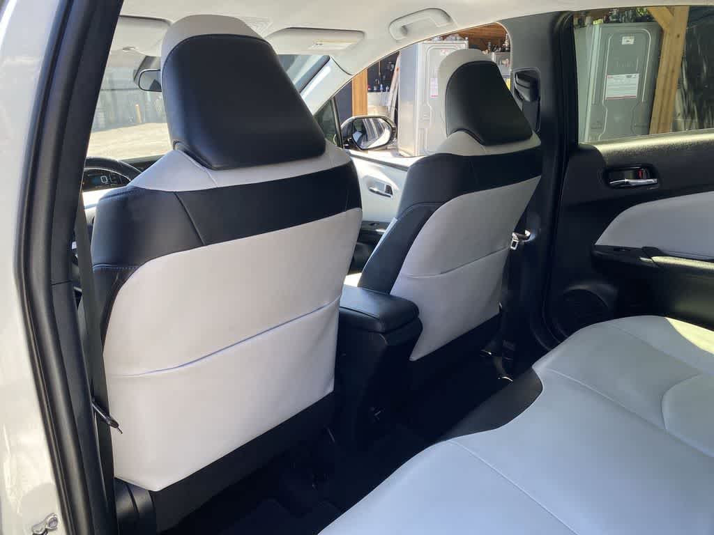 Thumbnail: 2016 Toyota Prius - 16