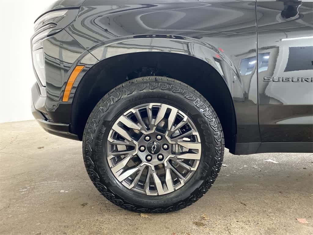 Thumbnail: 2025 Chevrolet Suburban - 12