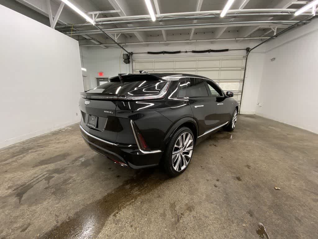 Thumbnail: 2024 Cadillac Lyriq - 6