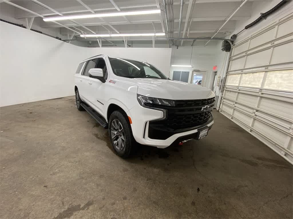 2024 Chevrolet Suburban Z71 8