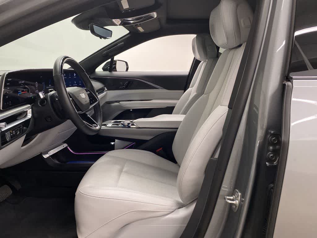 Thumbnail: 2024 Cadillac Lyriq - 15