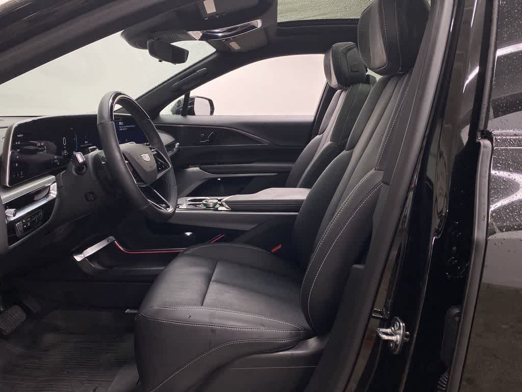 Thumbnail: 2024 Cadillac Lyriq - 14