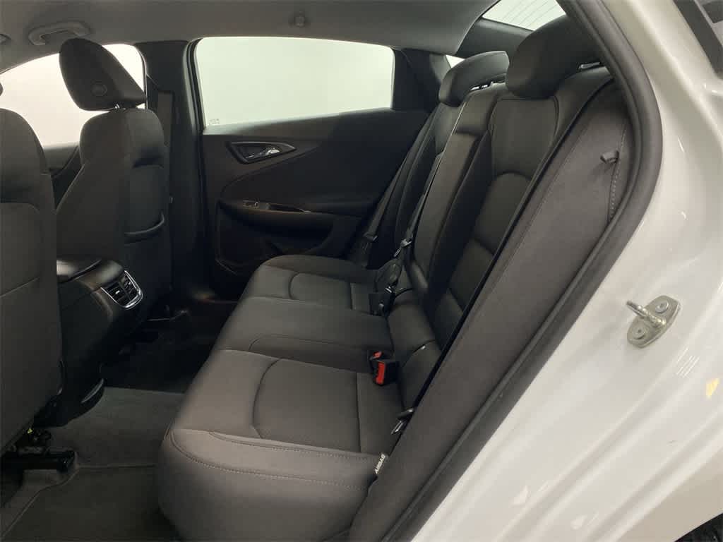 Thumbnail: 2023 Chevrolet Malibu - 18