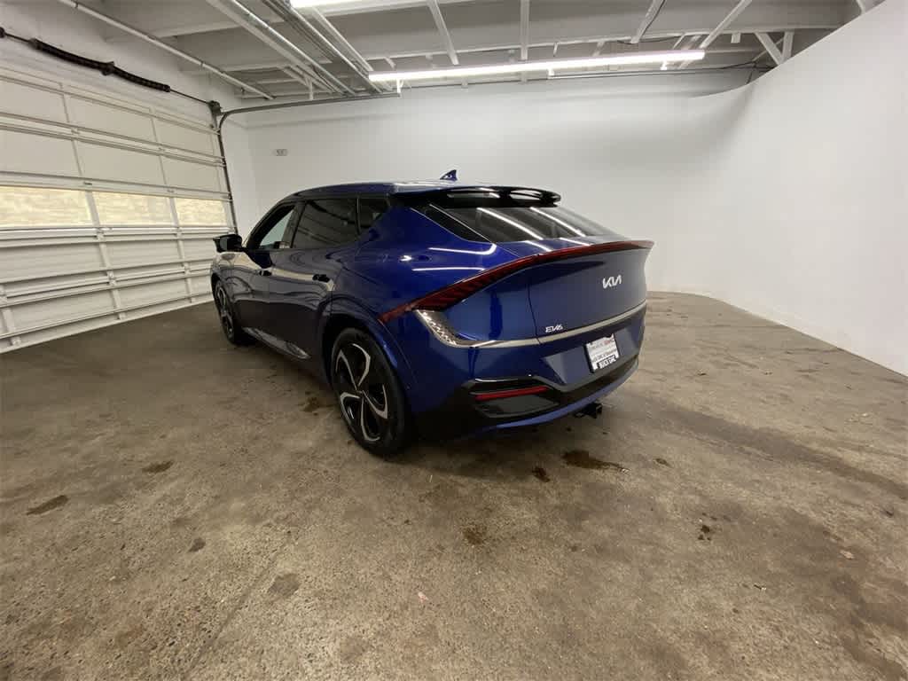 Thumbnail: 2022 Kia EV6 - 4