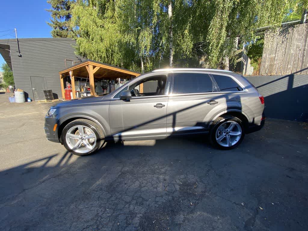 Thumbnail: 2019 Audi Q7 - 3