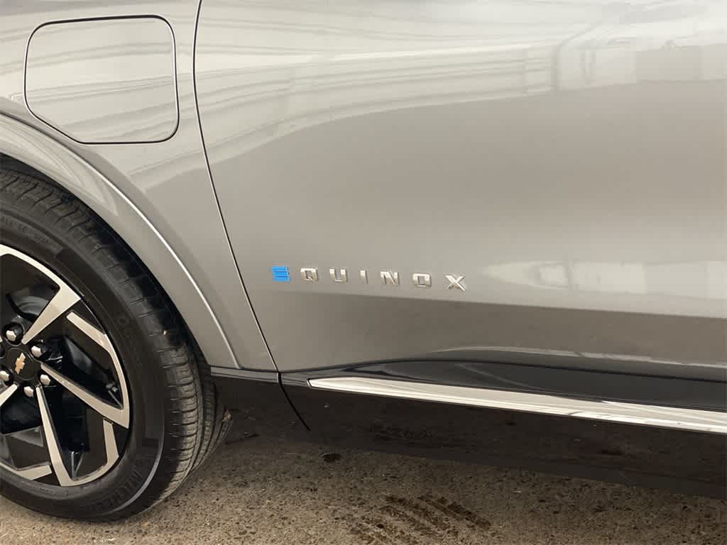 Thumbnail: 2025 Chevrolet Equinox - 10